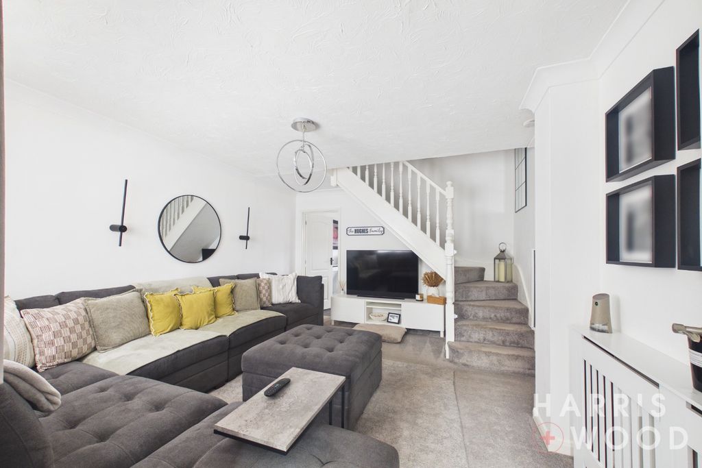 Property photo 3 of 18 5694453