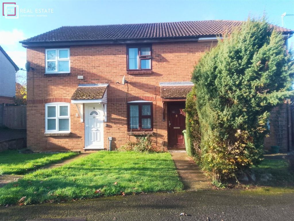 Property photo 2 of 8 External