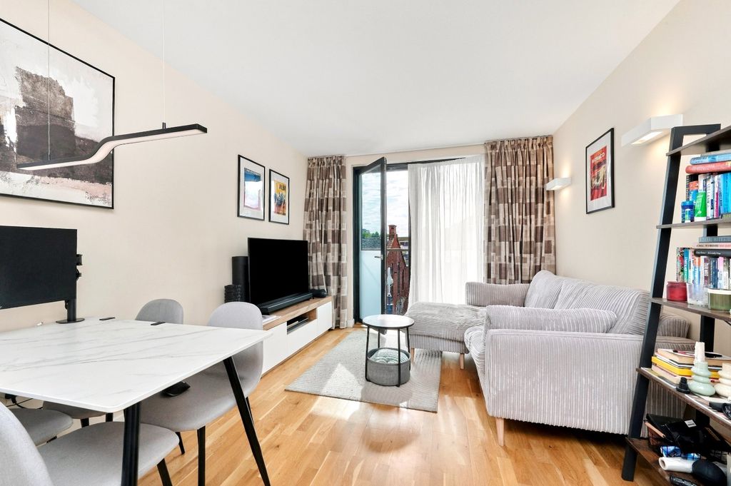 Property photo 3 of 18 Picture No. 04