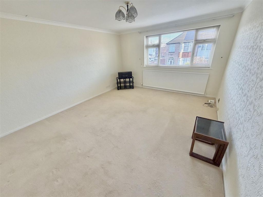 Property photo 2 of 21 Image 2