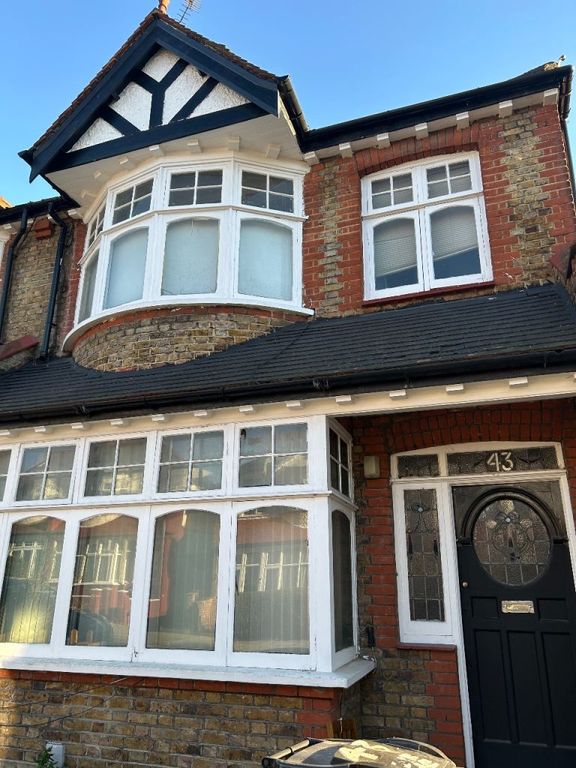 Property photo 1 of 1