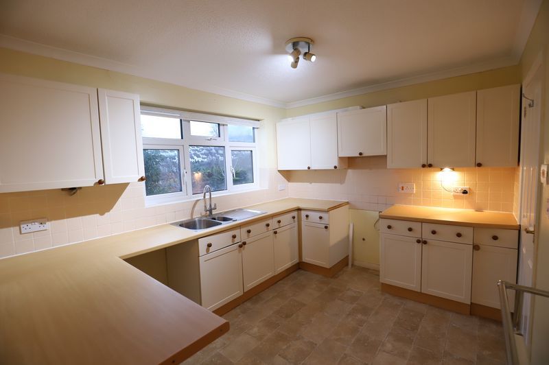 Property photo 2 of 15 Photo 6