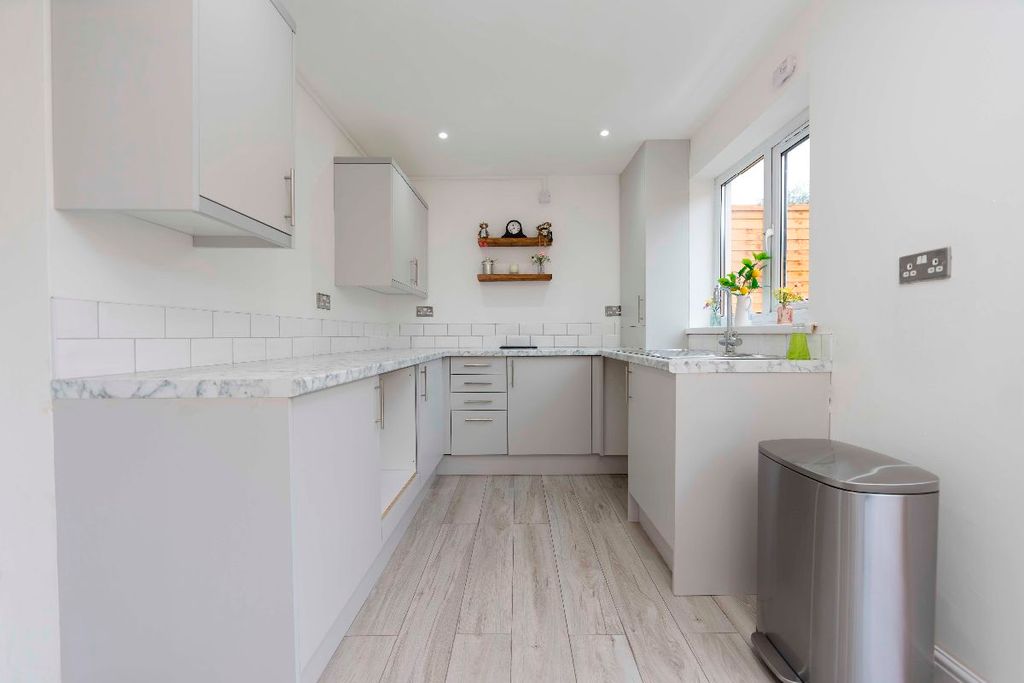 Property photo 1 of 29