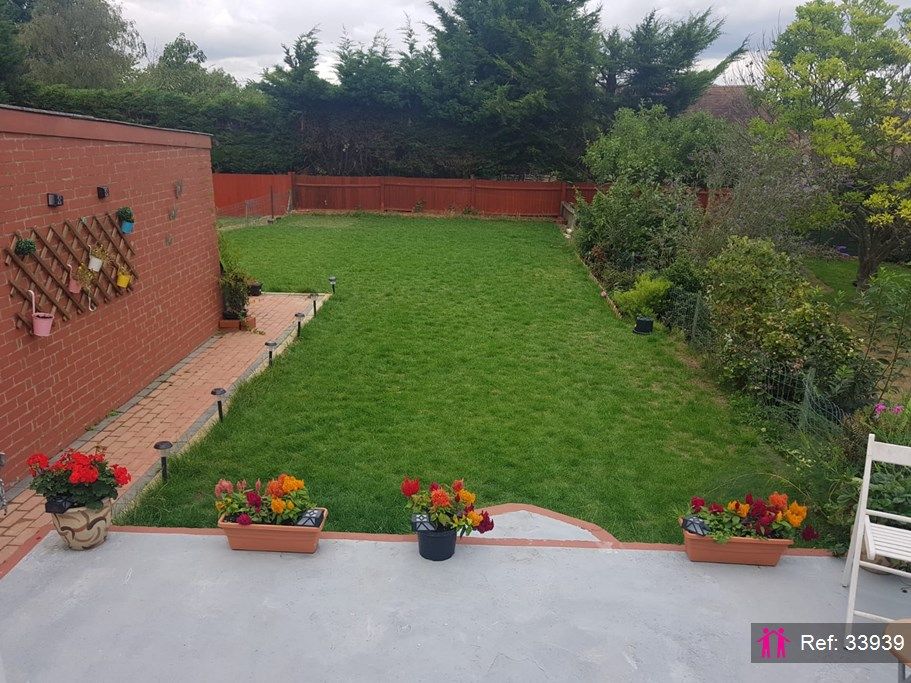 Property photo 2 of 21