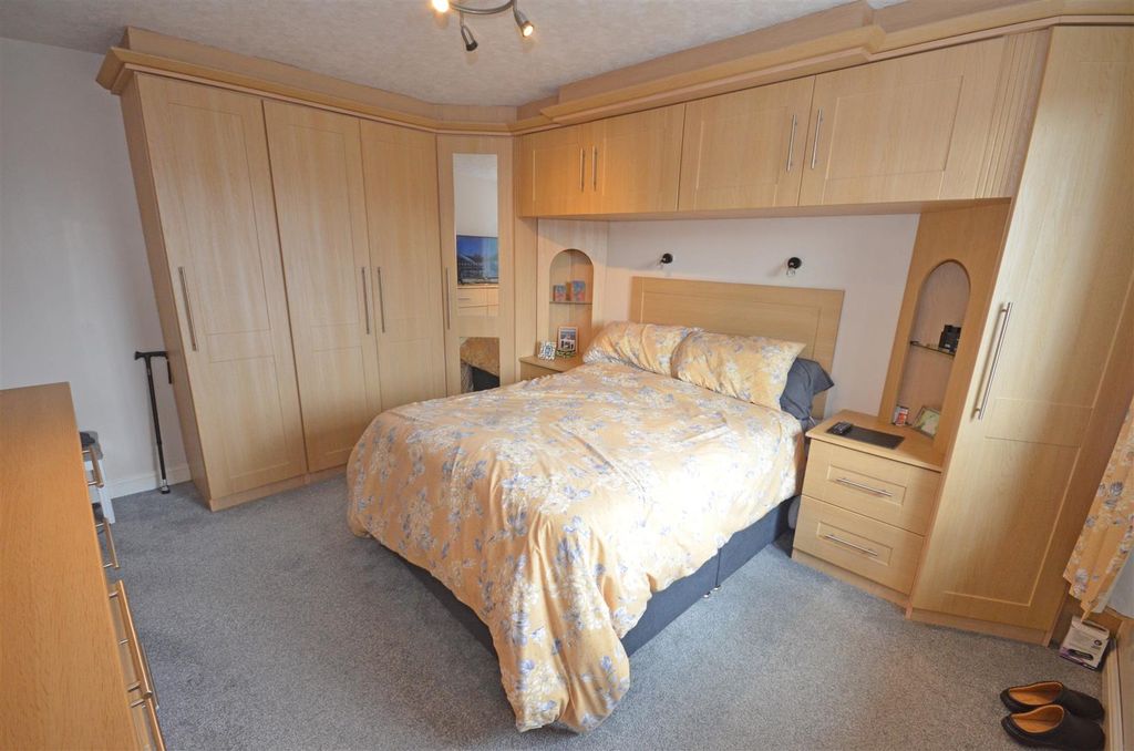 Property photo 3 of 29 19.Jpg