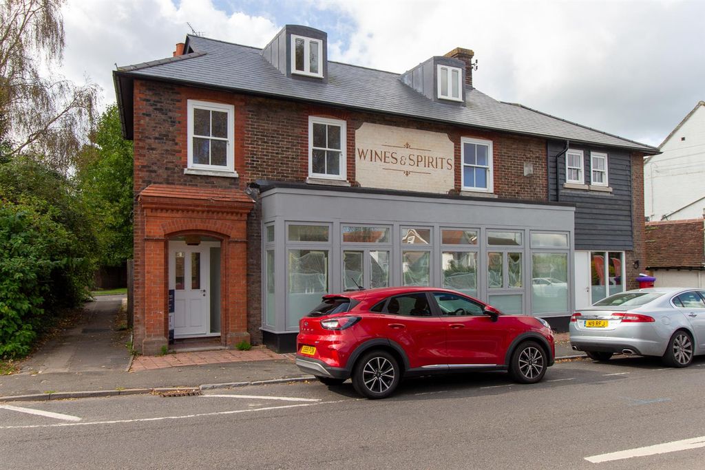 Property photo 2 of 11