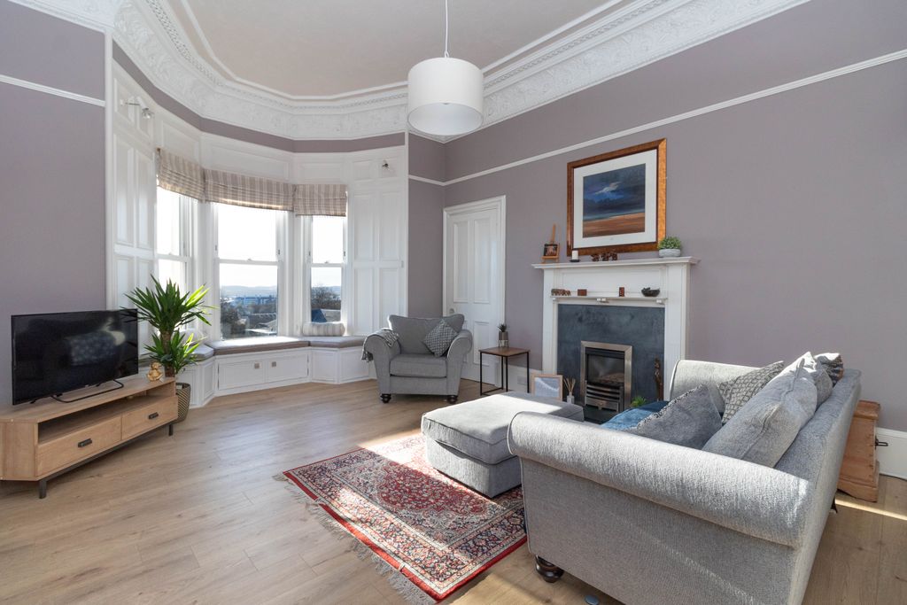 Property photo 3 of 23 Lounge With Bay Window