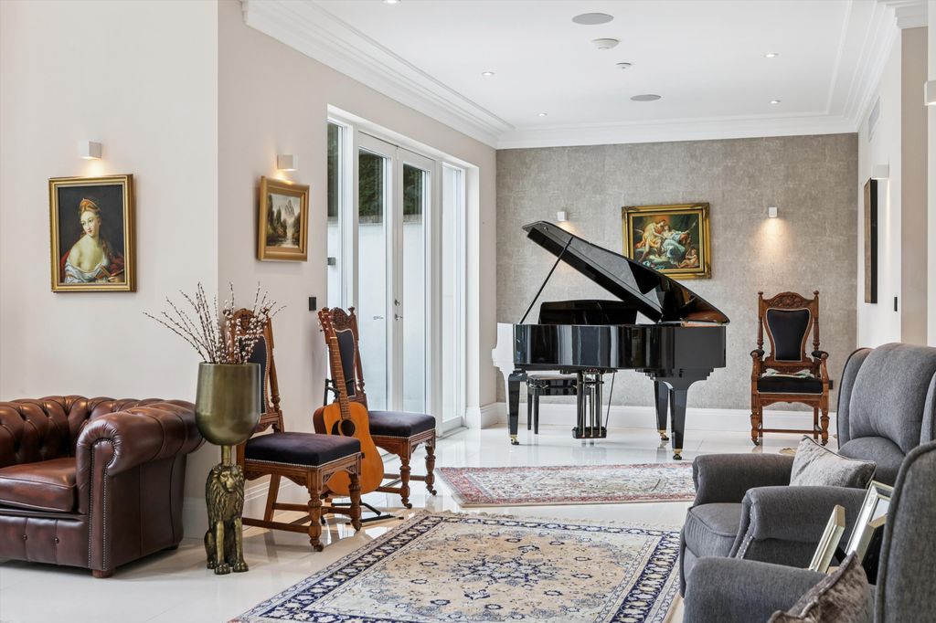 Additional image 4 of 7 bed detached house for saleThe Mount, Esher, Surrey KT10