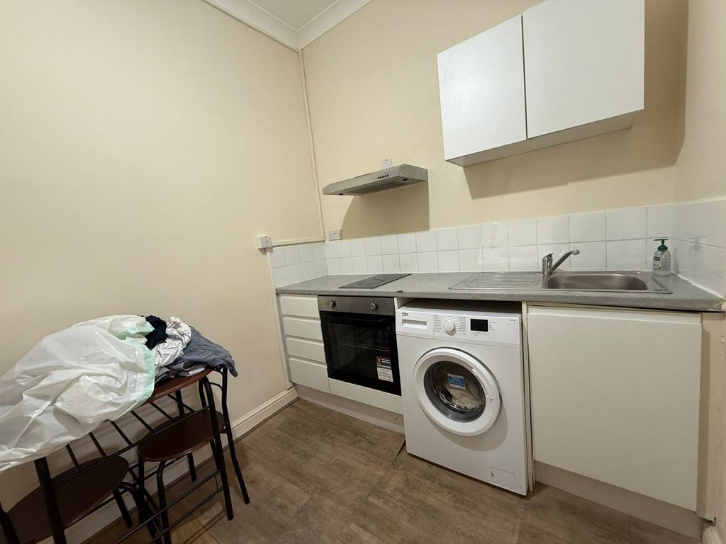 Property photo 3 of 10 Gallery