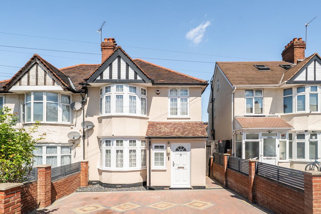 Property photo 1 of 17 1480048-12-6A32cd...