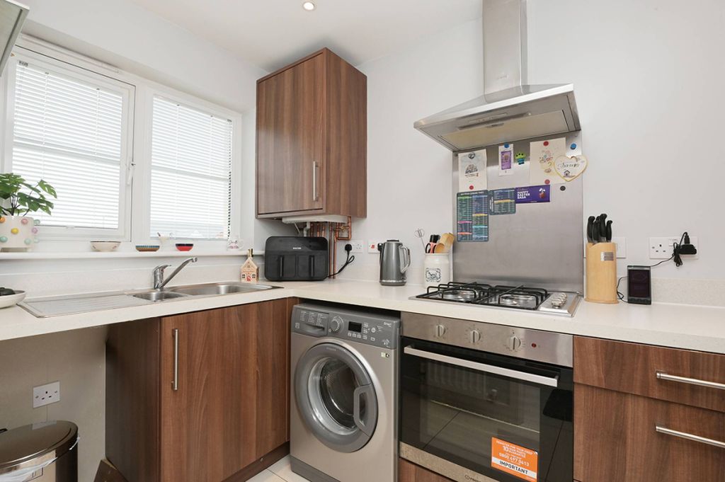 Property photo 2 of 23