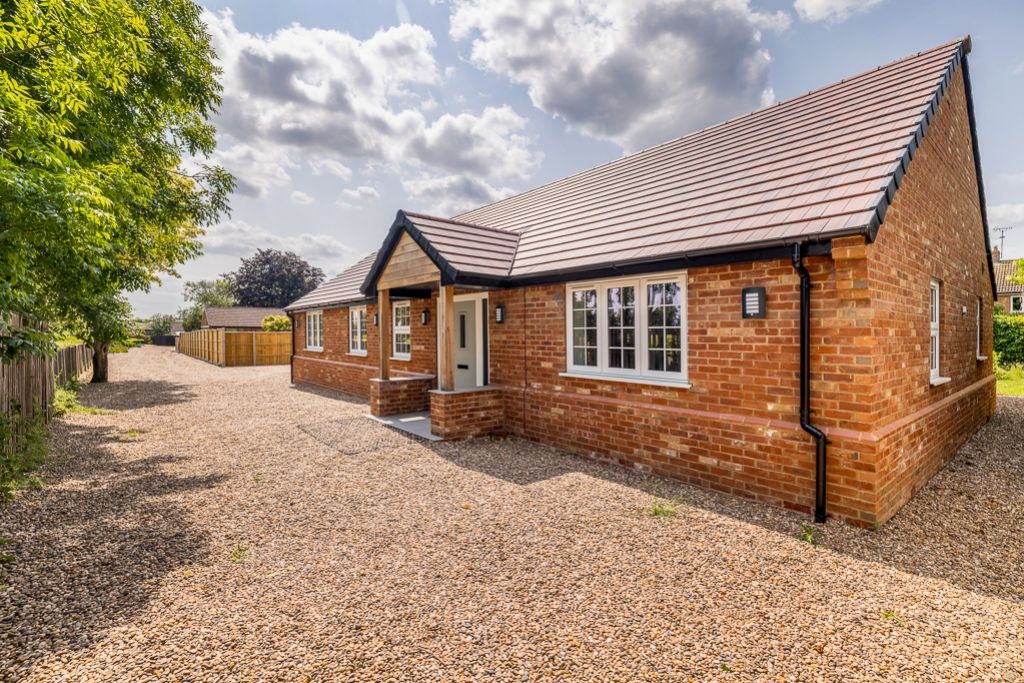 Property photo 1 of 30 15B Town Dam Lane (Donington)-10