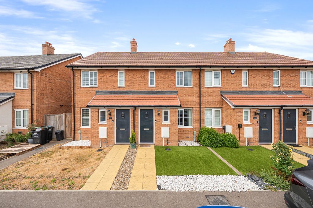 Property photo 1 of 18 5244212