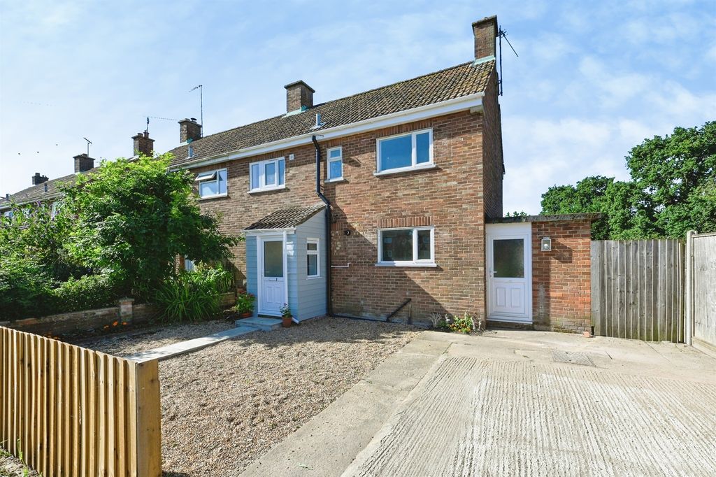 Property photo 2 of 18