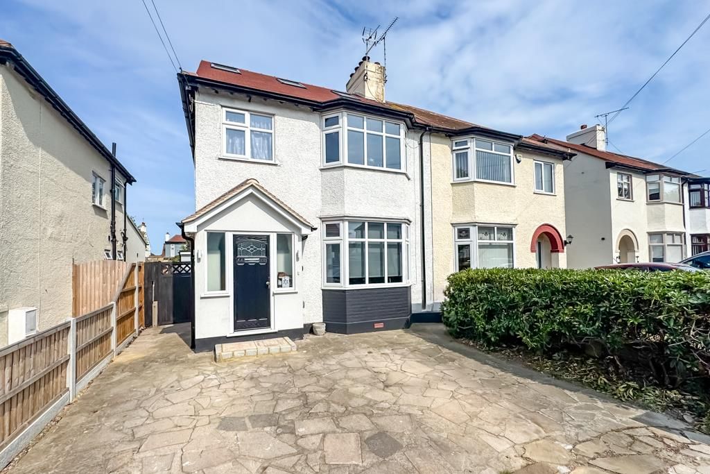 Property photo 1 of 21 Front