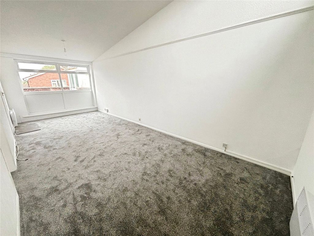 Property photo 3 of 9 Living Room