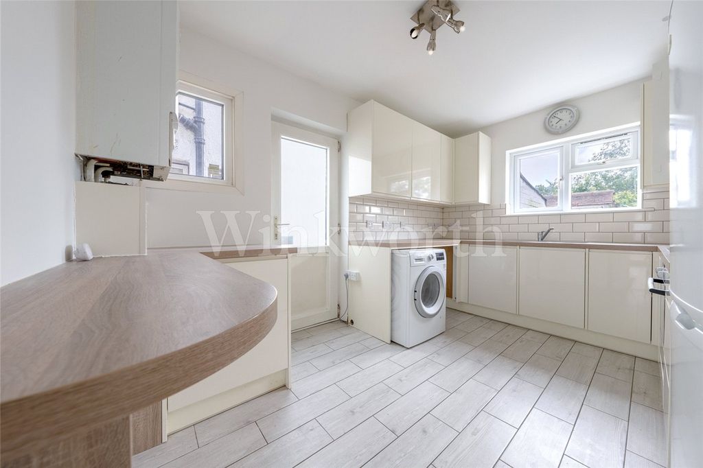 Property photo 2 of 14 Picture No. 14