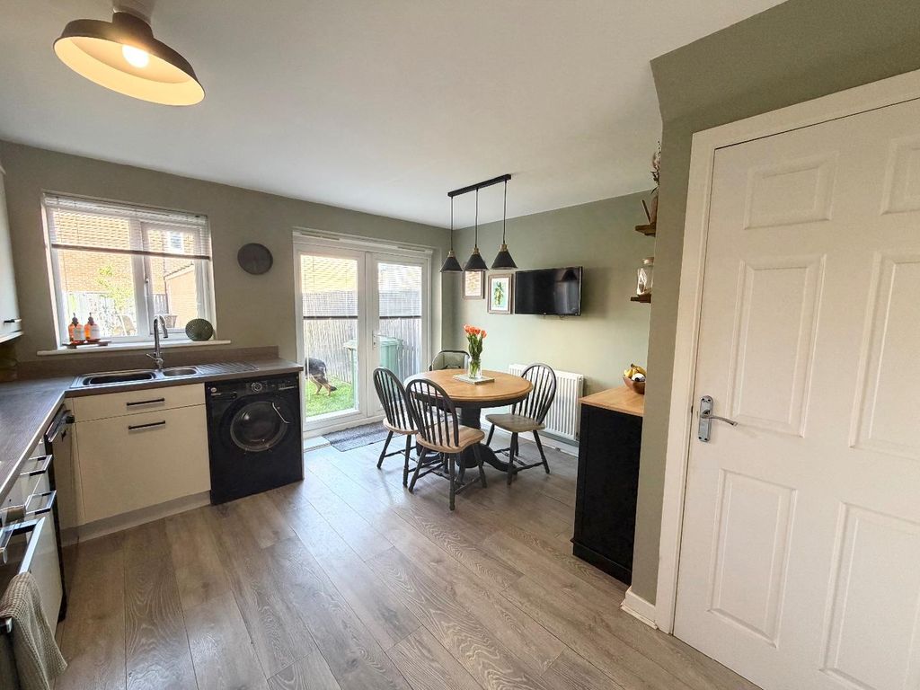 Property photo 3 of 18 Kitchen/Diner