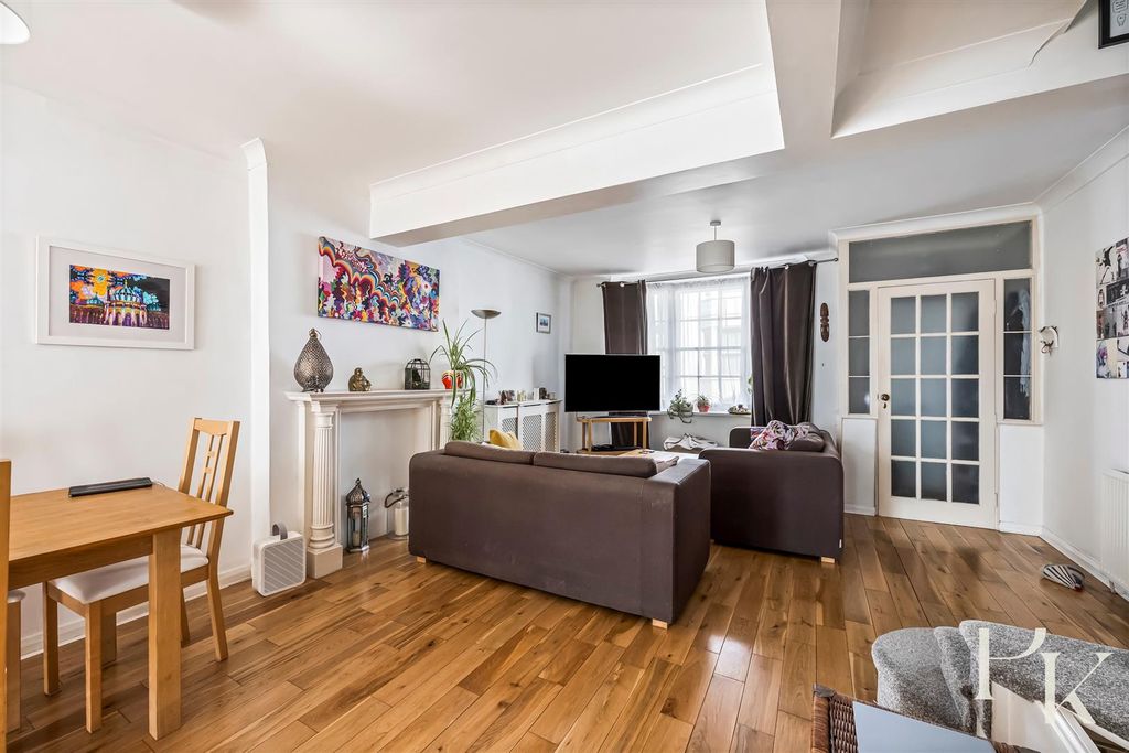 Property photo 2 of 16