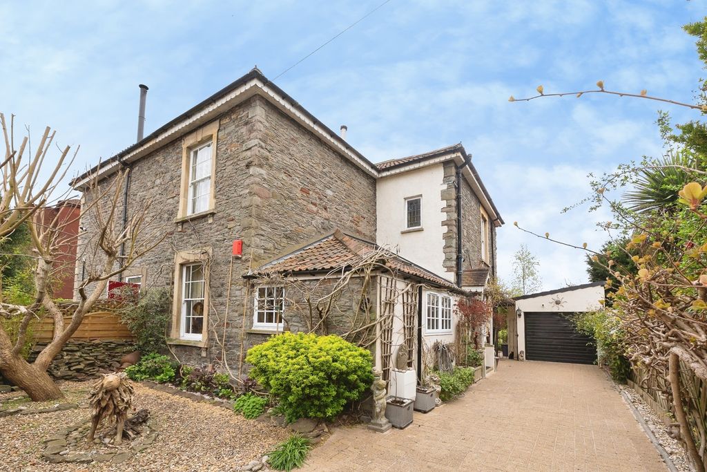 Property photo 1 of 16 Pbox-Img.Jpg