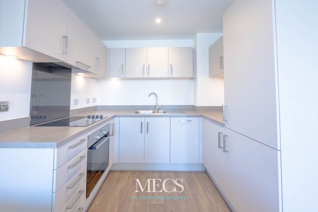 Property photo 2 of 9 4004322