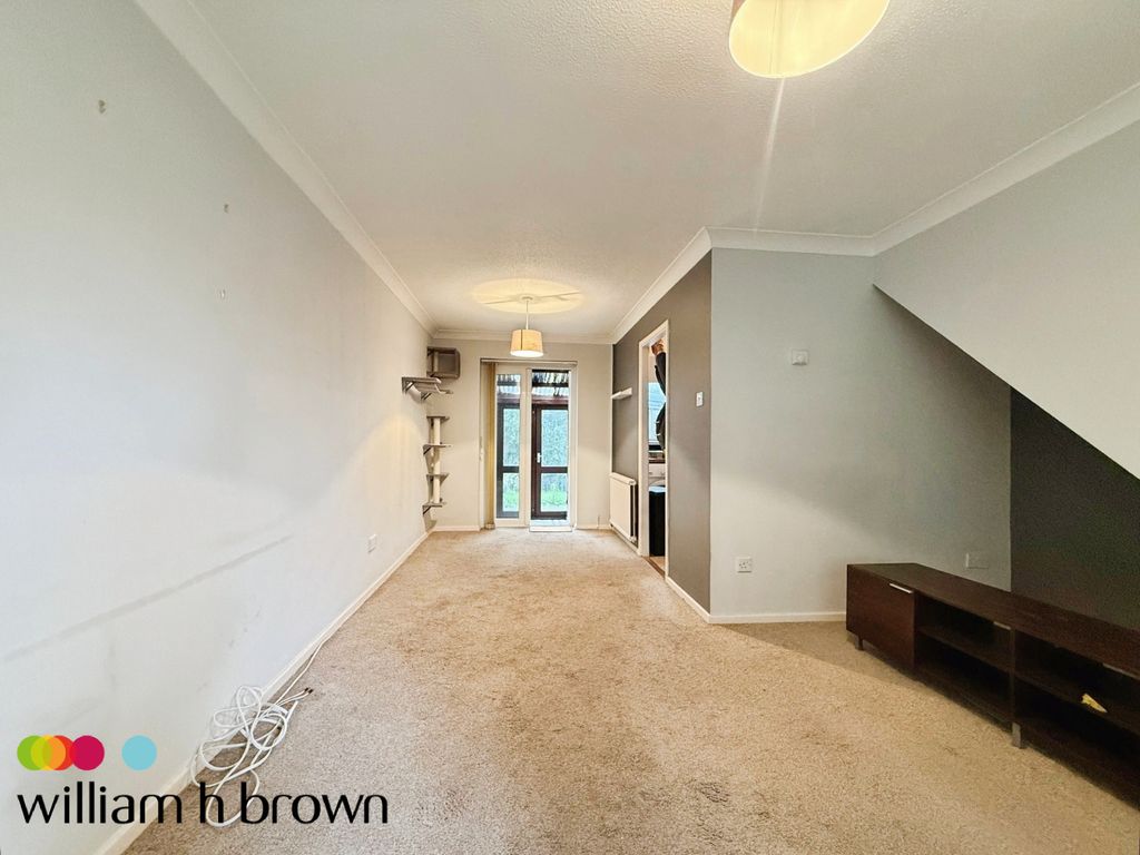 Property photo 3 of 10 Living Room