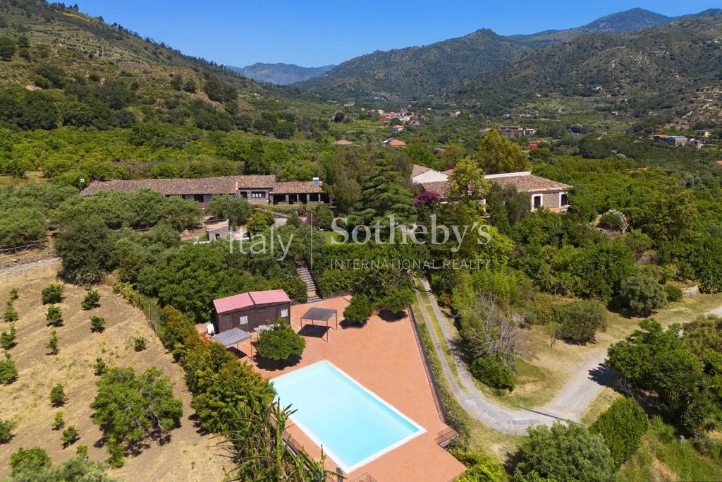 Property photo 2 of 30