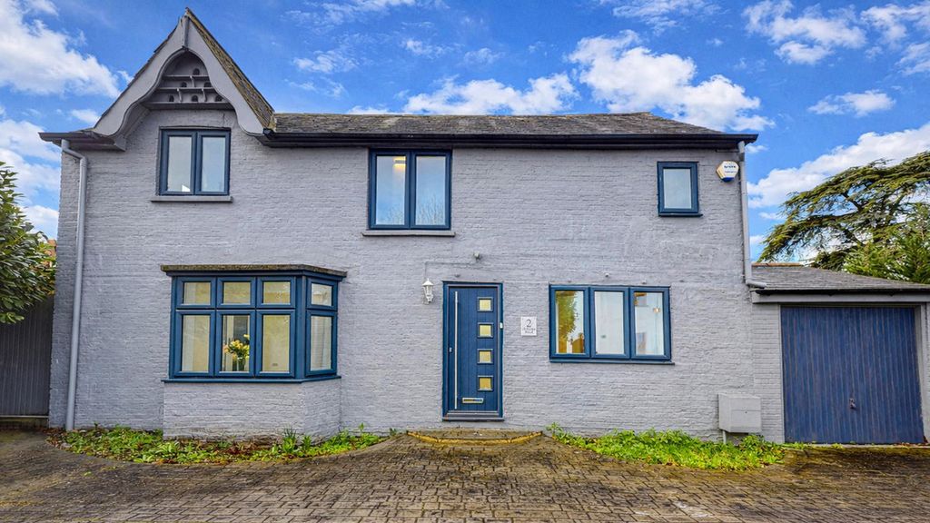 Property photo 1 of 36