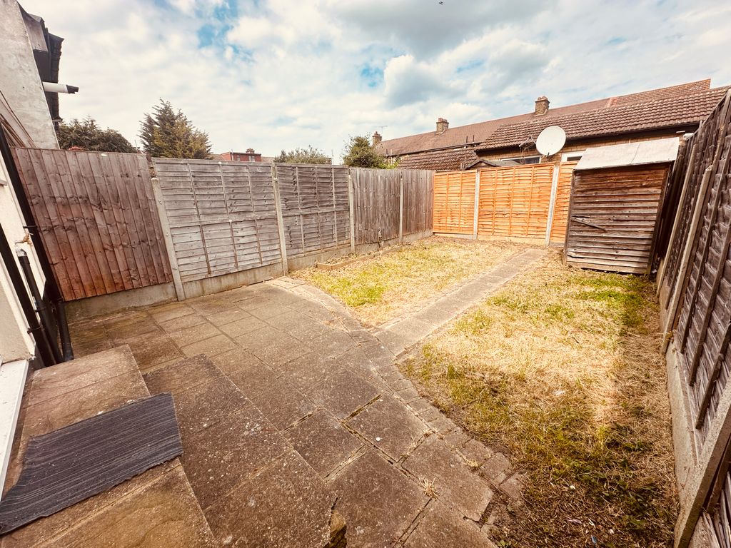 Property photo 2 of 13