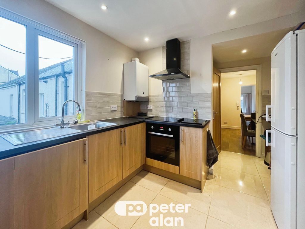 Property photo 1 of 11 Front