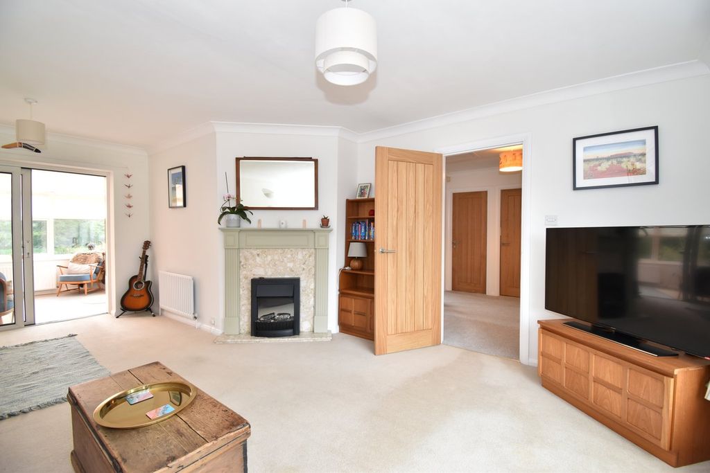 Property photo 3 of 15