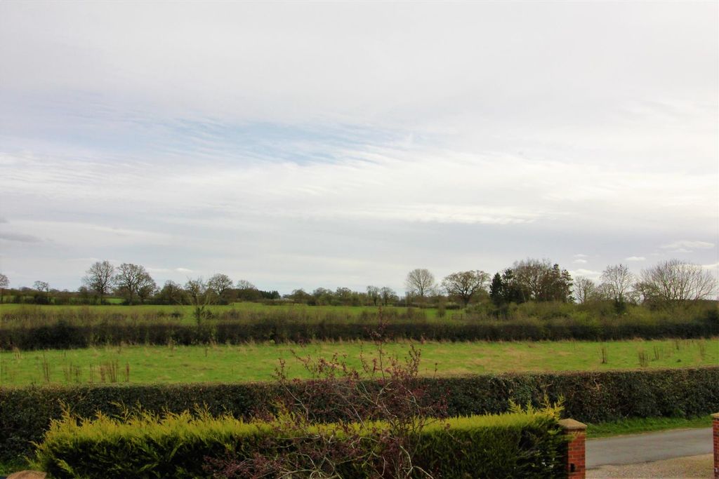 Additional image 13 of 3 bed semi-detached house to rentGrange Road, Penley, Wrexham LL13