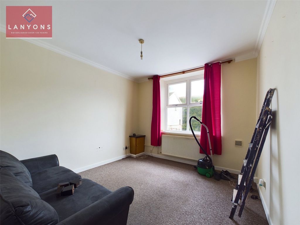 Property photo 2 of 10 Picture No. 01