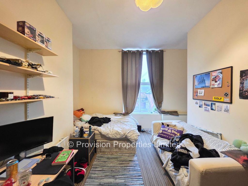 Property photo 1 of 5 Photo