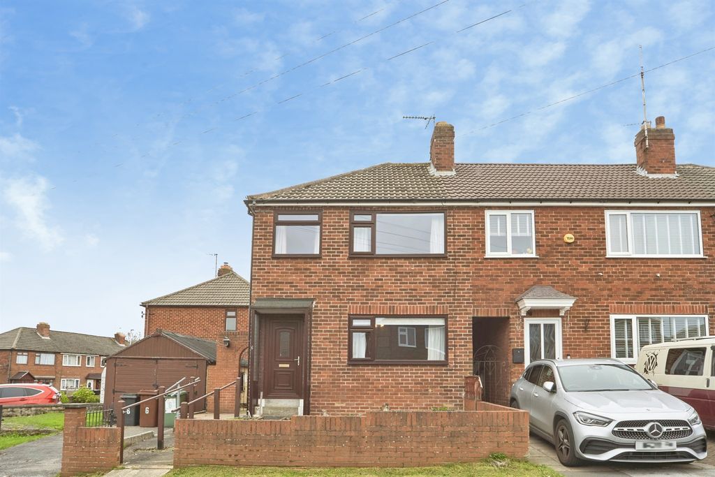 Property photo 1 of 12