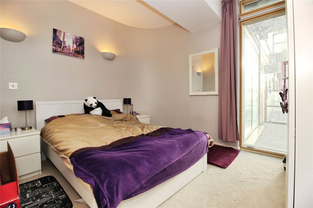 Property photo 3 of 14 Bedroom 1