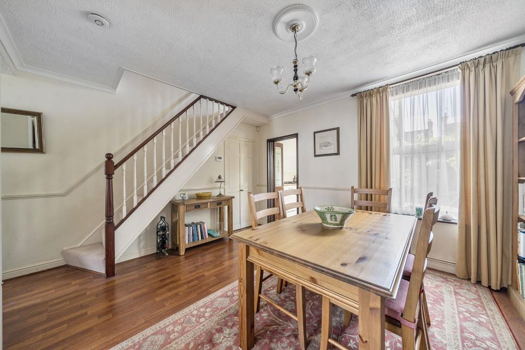 Property photo 2 of 17 1358897-12-68d140F16A0Ed.Jpg