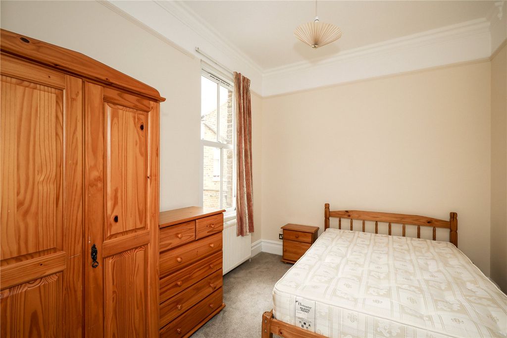 Property photo 3 of 12 Picture No. 15