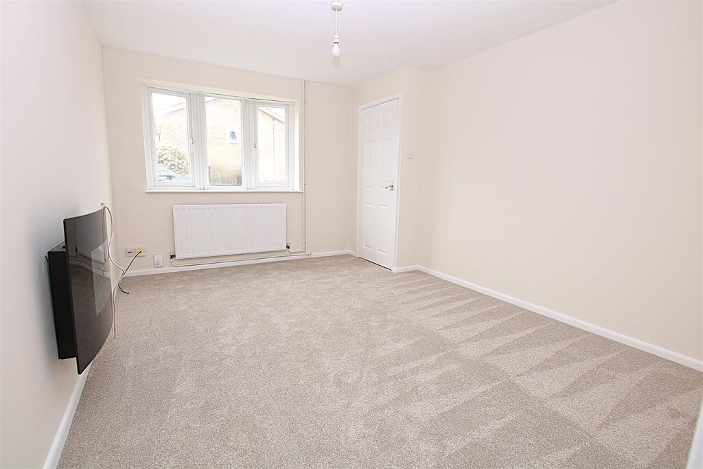 Property photo 3 of 10 Img_0143.Jpg