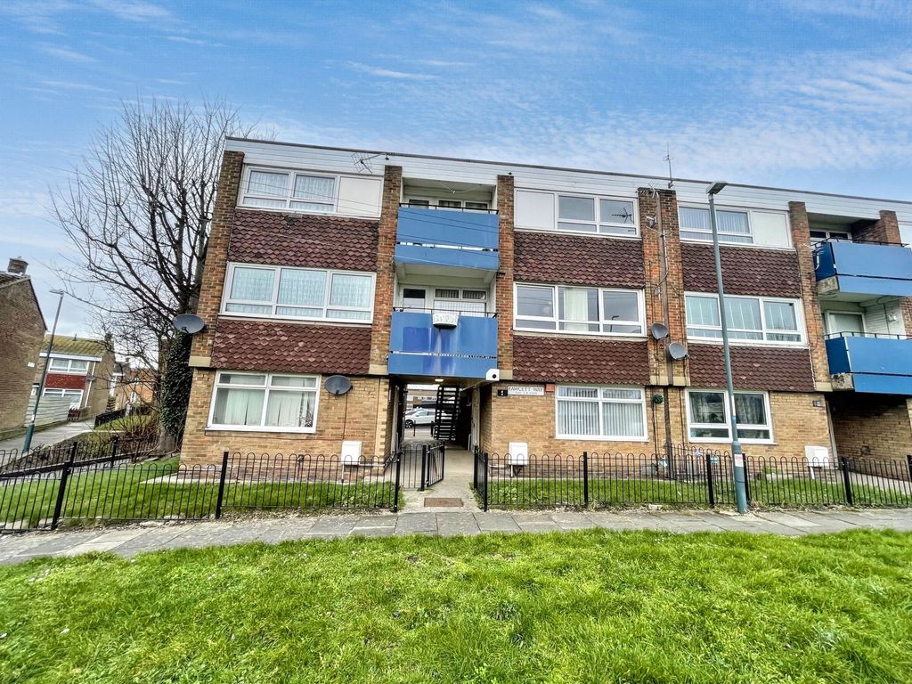 Property photo 1 of 9