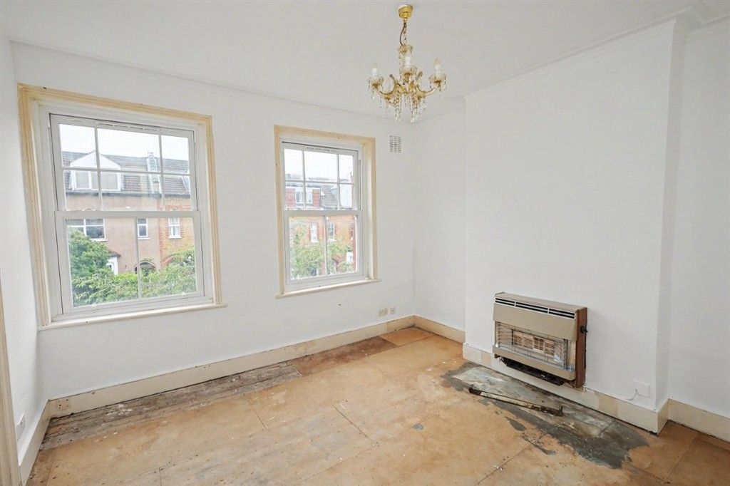 Property photo 3 of 7
