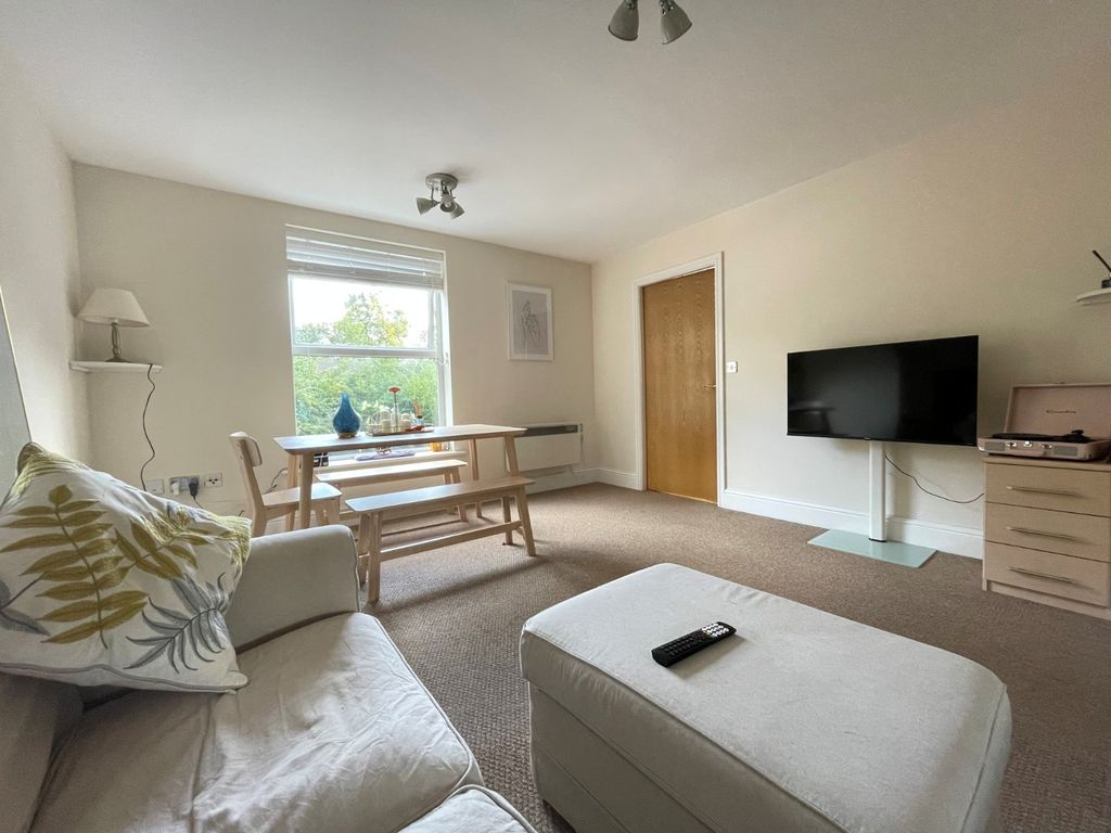 Property photo 2 of 10 Picture No. 09