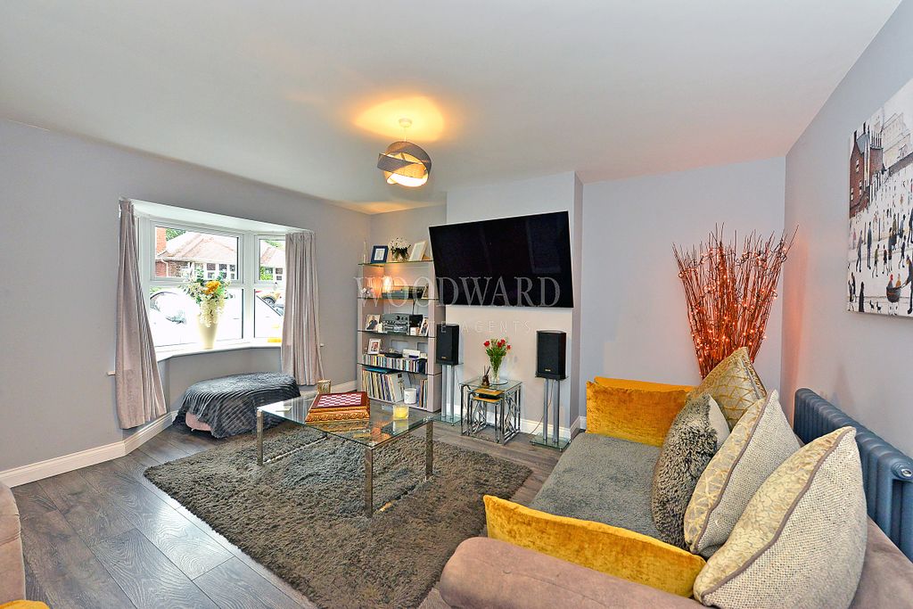 Property photo 3 of 22 Living Room