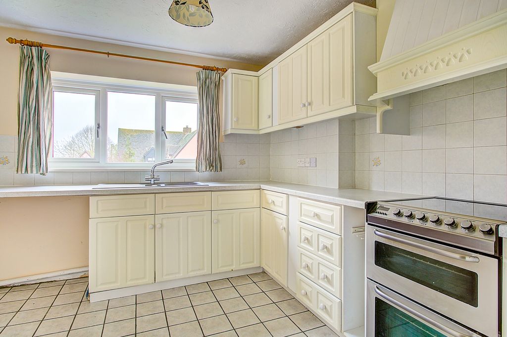 Property photo 3 of 10 8229A37c-5698-4A65-B