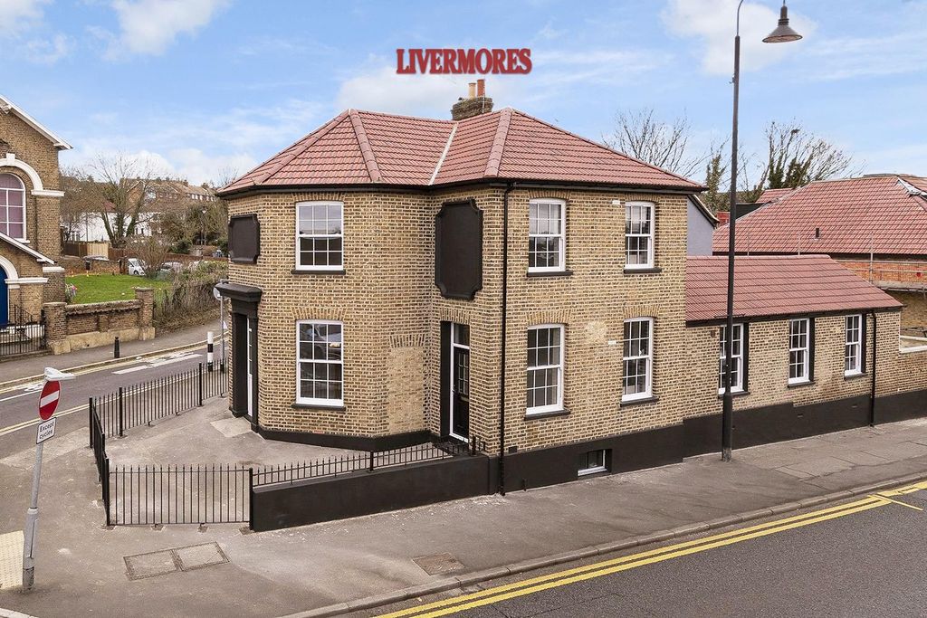 Property photo 1 of 10 Flat 3d1.Jpg