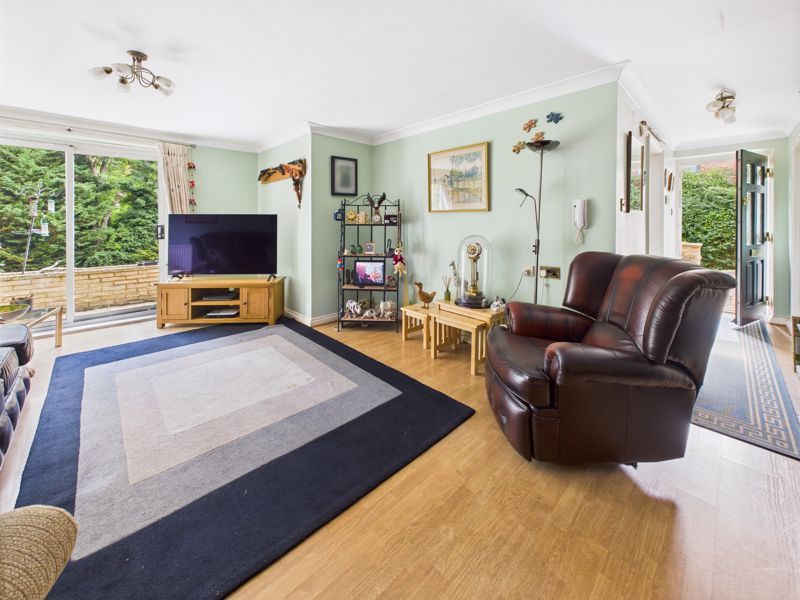 Property photo 3 of 21 Living Room