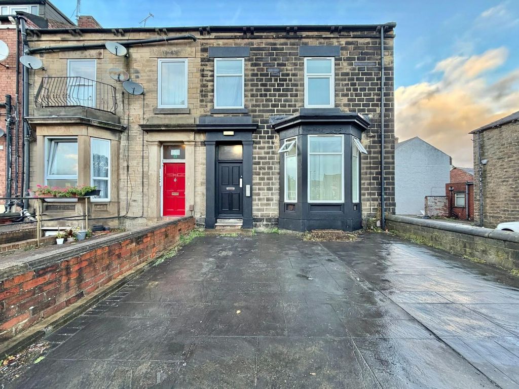 Property photo 1 of 7 9A77c20d-467B-48B5-8c0F-37B8c77A8F40.Jpg
