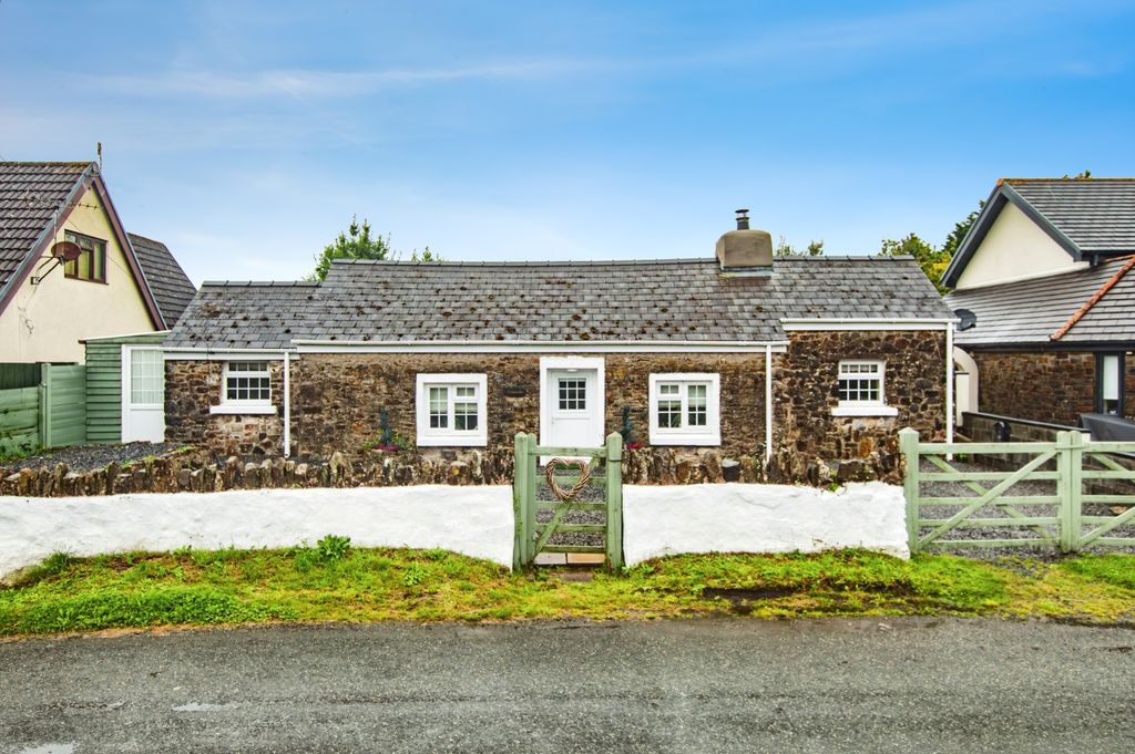 Property photo 1 of 18 Photography