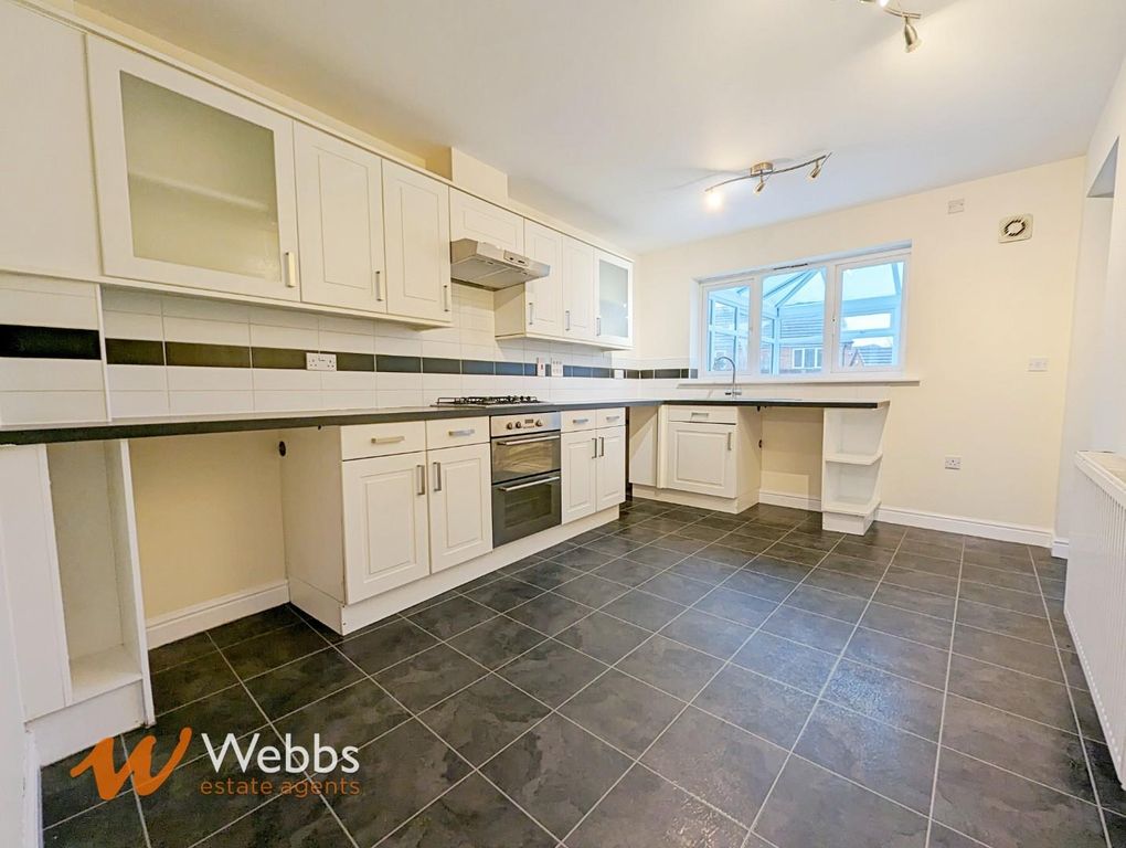 Property photo 2 of 31 Kitchen 1.Jpg
