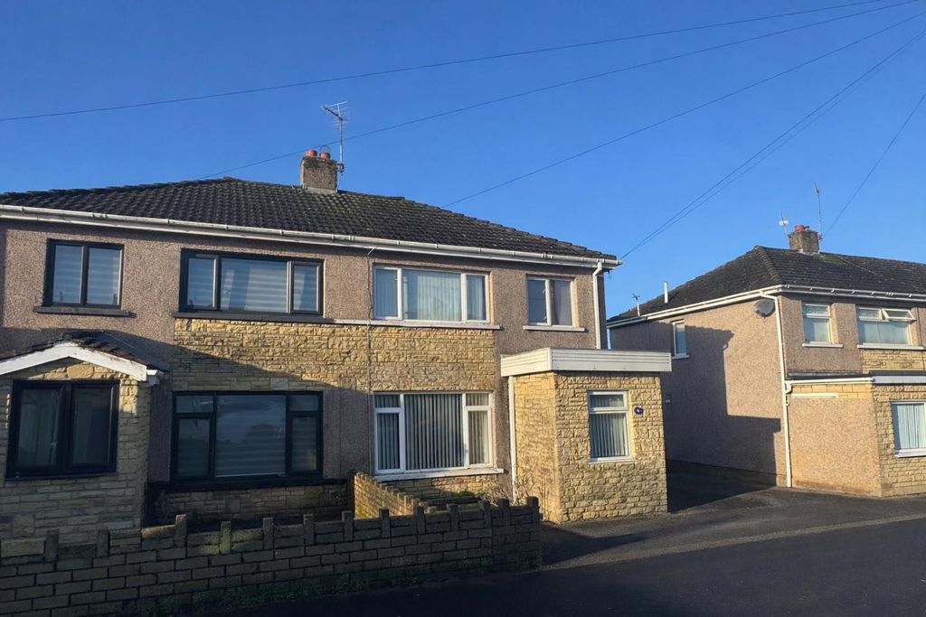 Property photo 1 of 1